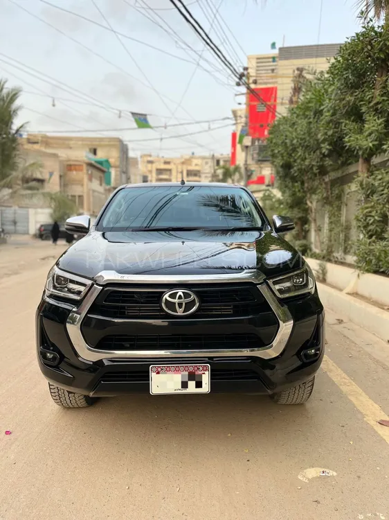Toyota Hilux 2021 for Sale in Karachi Image-1