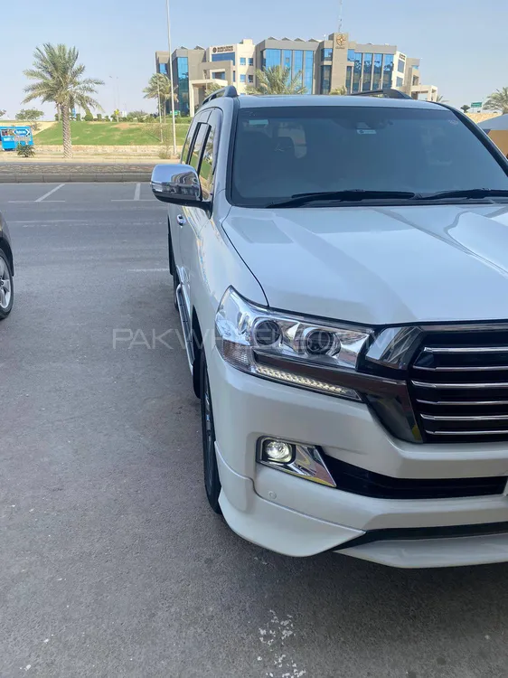 Toyota Land Cruiser 2018 for Sale in Multan Image-1