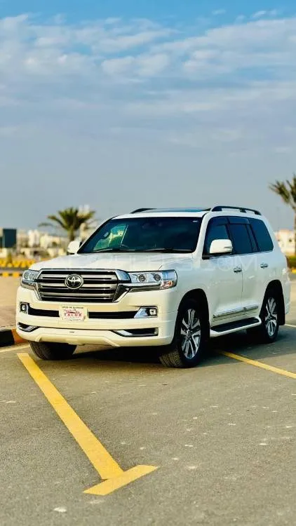 Toyota Land Cruiser 2019 for Sale in Jhelum Toyota Land Cruiser 2019 for Sale in Jhelum Image-4