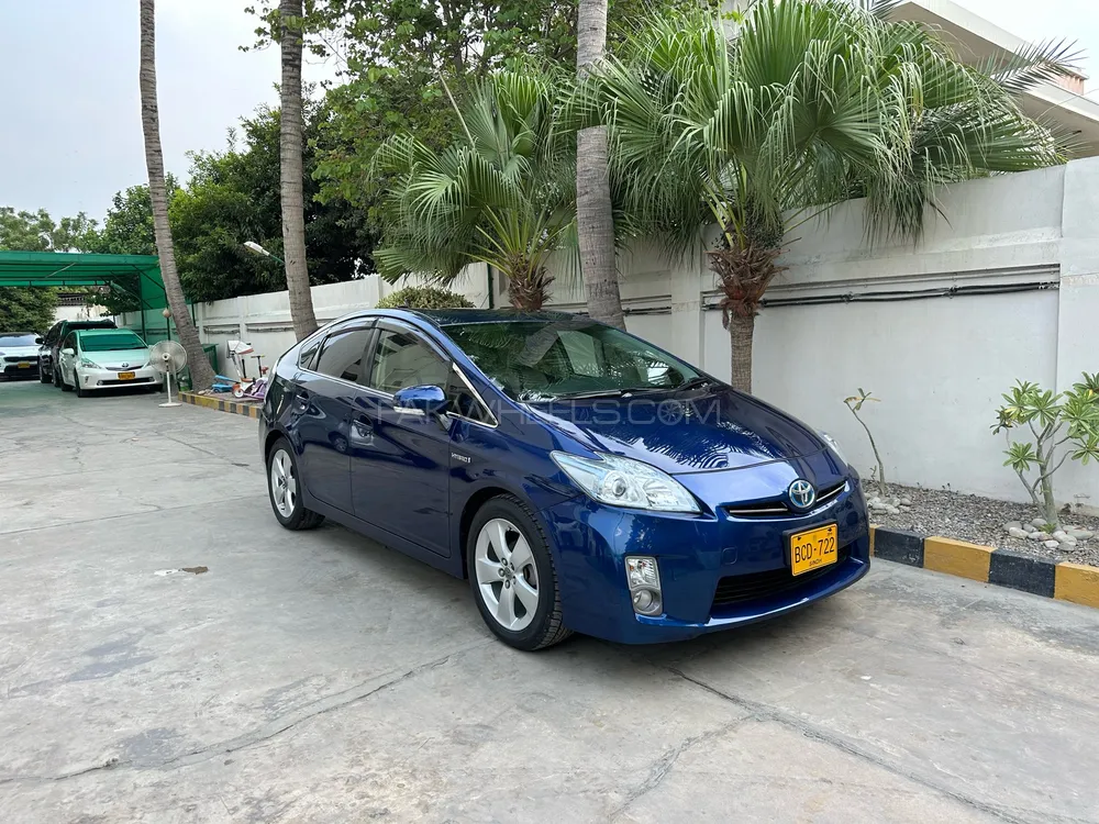 Toyota Prius 2009 for Sale in Karachi Image-1