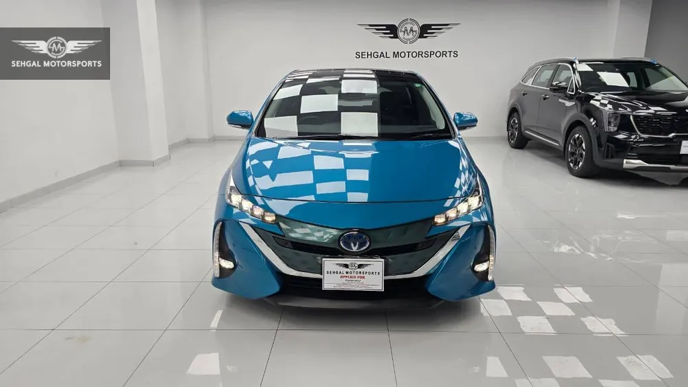 Toyota Prius 2018 for Sale in Islamabad Image-1