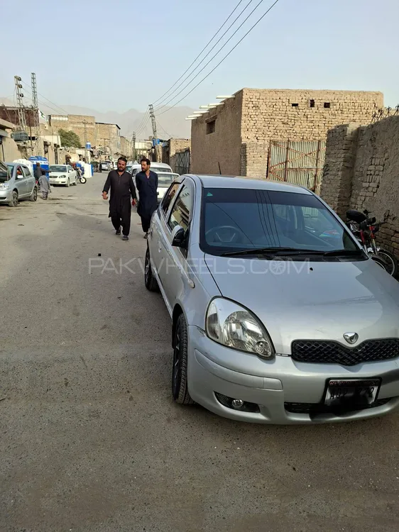 Toyota Vitz 2004 for Sale in Quetta Image-1