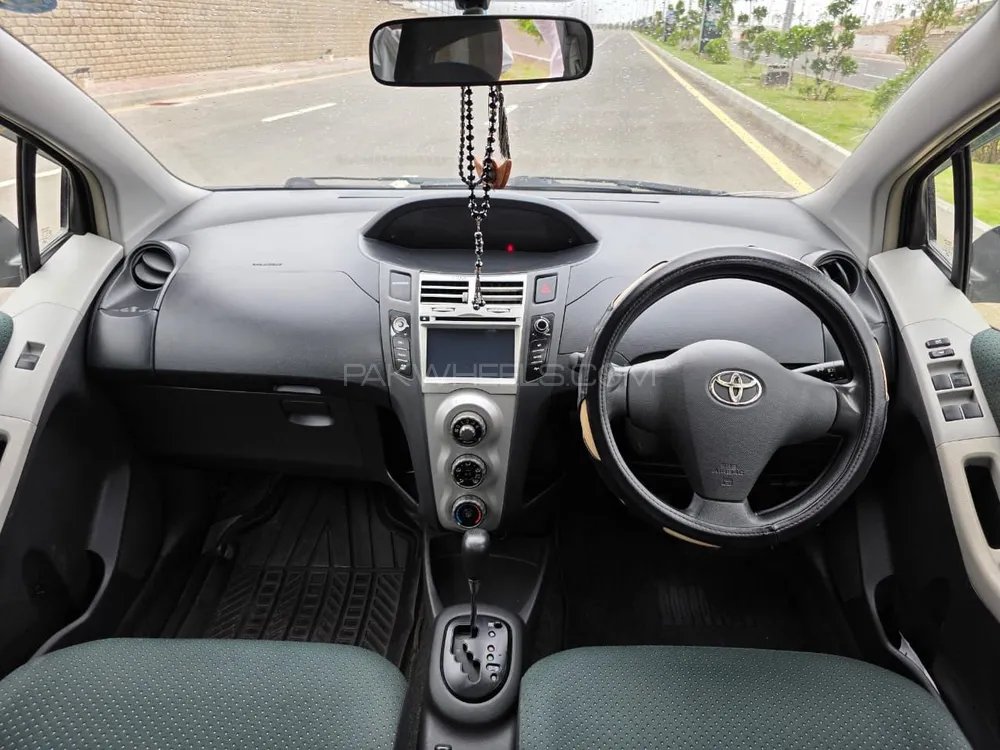 Toyota Vitz 2007 for Sale in Rawalpindi Image-1