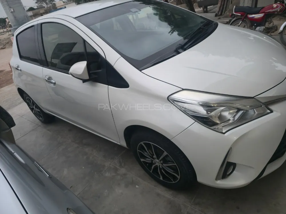 Toyota Vitz 2019 for Sale in Karachi Image-1