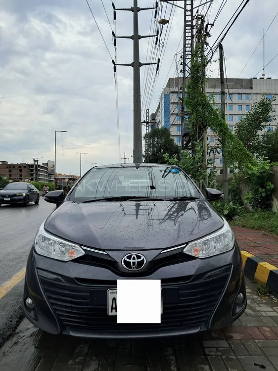 Toyota Yaris Sedan 2021 for Sale in Lahore Image-1