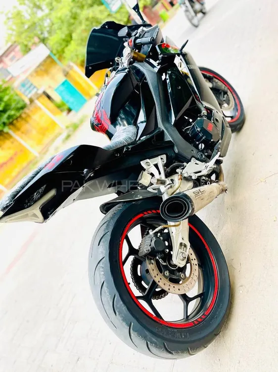Yamaha YZF-R1 2022 for Sale Image-1