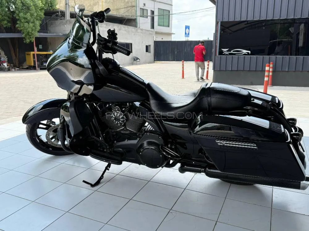 ہارلی ڈيوڈسن Street Glide 2016 for Sale ہارلی ڈيوڈسن Street Glide 2016 for Sale Image-4