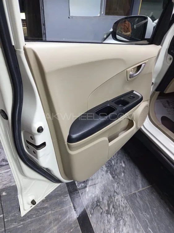 Honda BR-V 2018 for Sale in Rawalpindi Honda BR-V 2018 for Sale in Rawalpindi Image-7