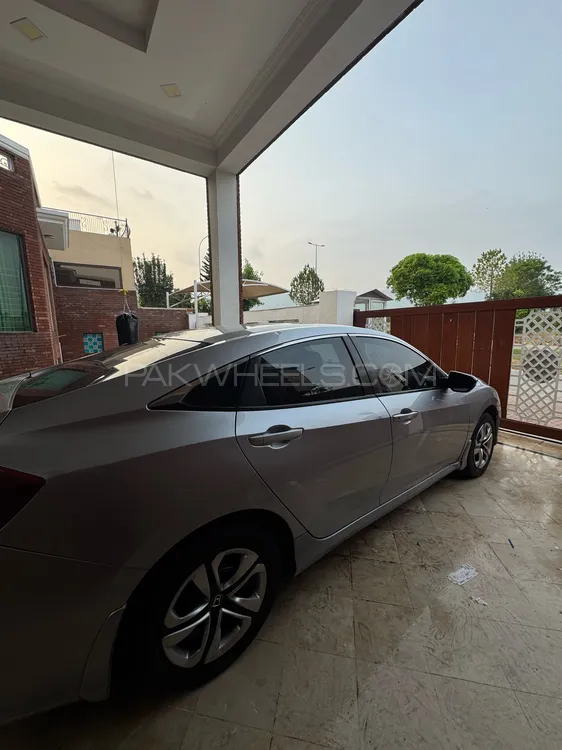 ہونڈا سوک 2017 for Sale in اسلام آباد ہونڈا سوک 2017 for Sale in اسلام آباد Image-6