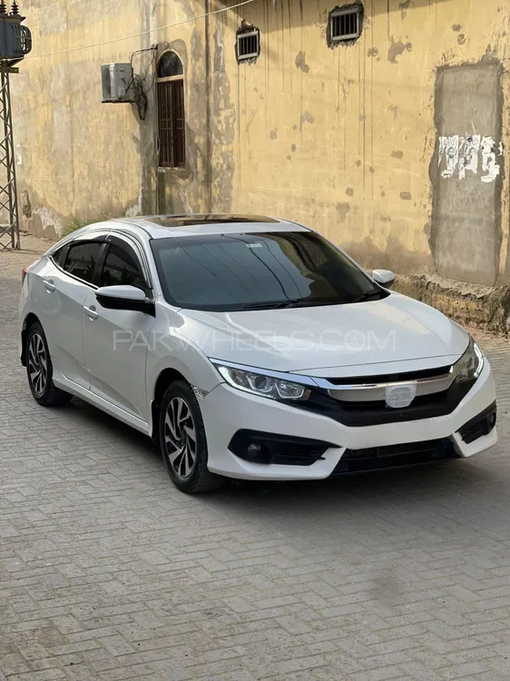 Honda Civic 2017 for Sale in Hyderabad Image-1