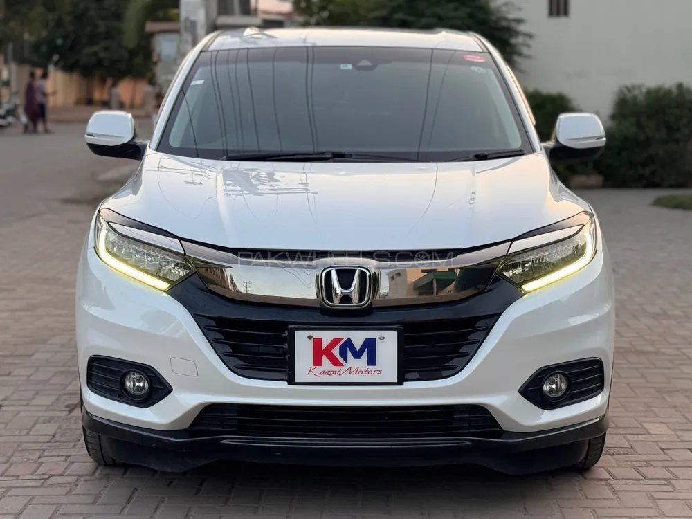 Honda Vezel 2018 for Sale in Multan Image-1