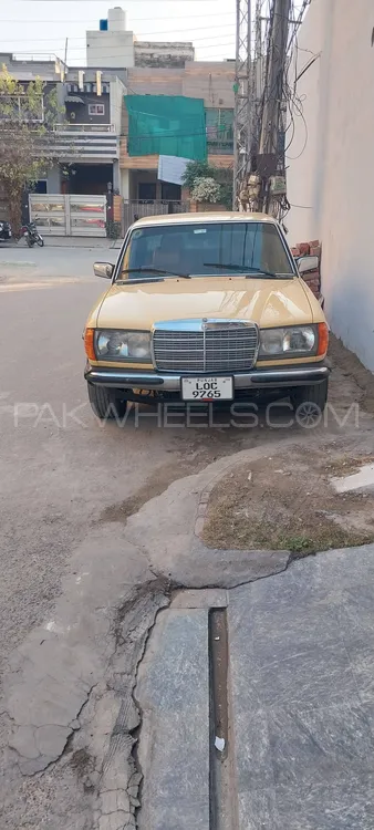 Mercedes Benz E Class 1984 for Sale in Lahore Image-1