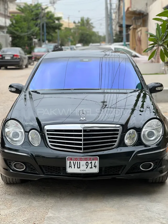 Mercedes Benz E Class 2005 for Sale in Karachi Image-1