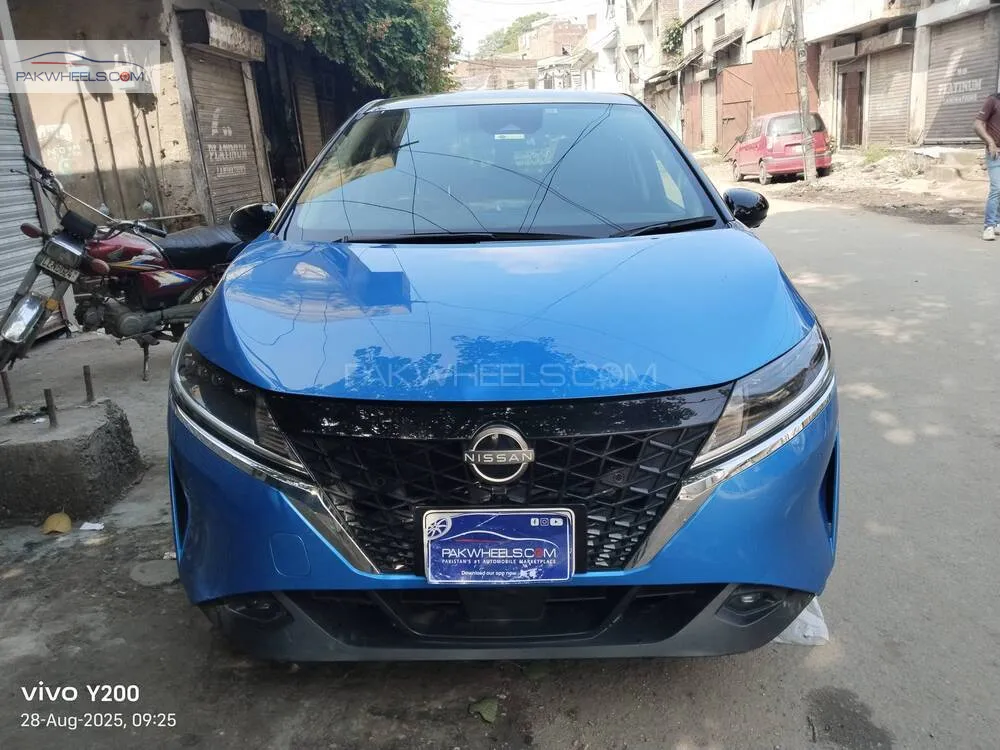 Nissan Note 2021 for Sale in Lahore Image-1