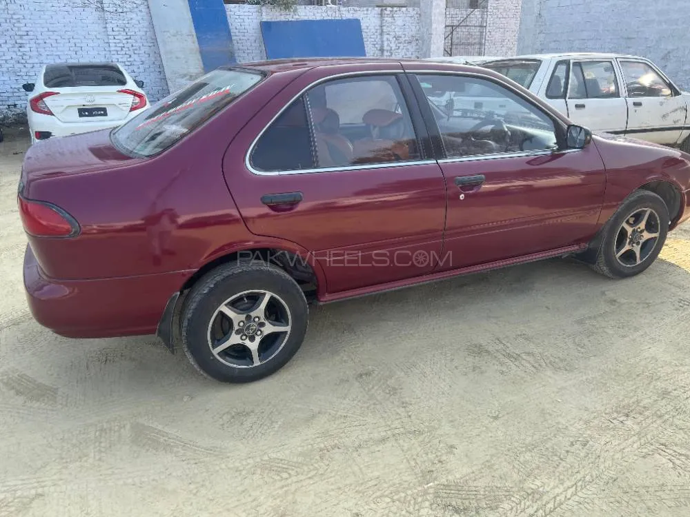 Nissan Sunny 1998 for Sale in Tarbela Image-1
