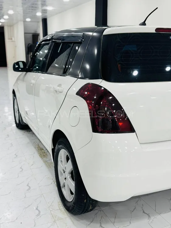 Suzuki Swift 2018 for Sale in Lahore Image-1