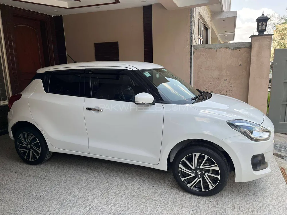 Suzuki Swift 2024 for Sale in Islamabad Image-1