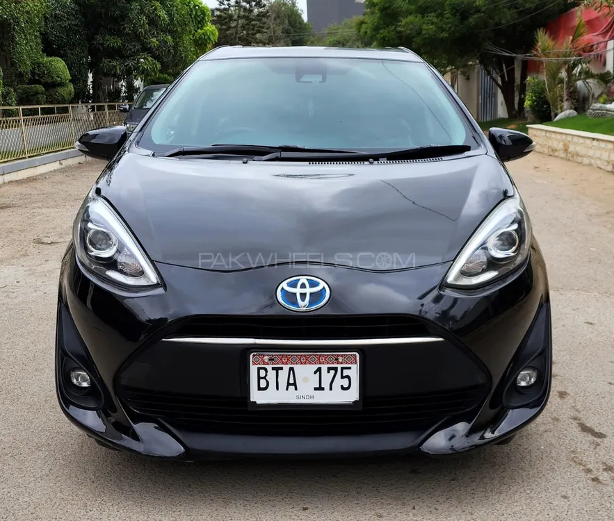Toyota Aqua 2017 for Sale in Karachi Image-1