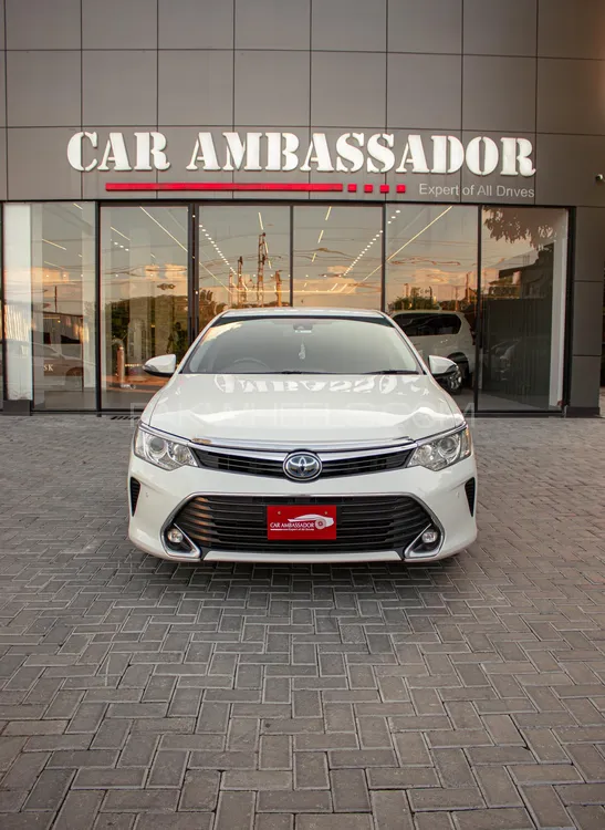 Toyota Camry 2015 for Sale in Islamabad Image-1