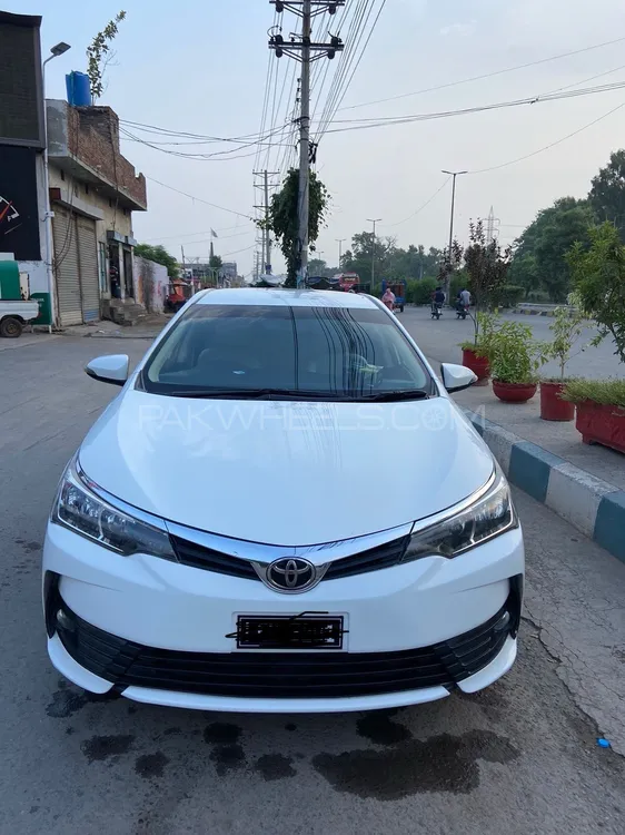Toyota Corolla 2017 for Sale in Faisalabad Image-1
