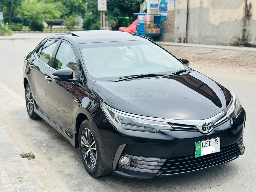 Toyota Corolla 2018 for Sale in Lahore Image-1