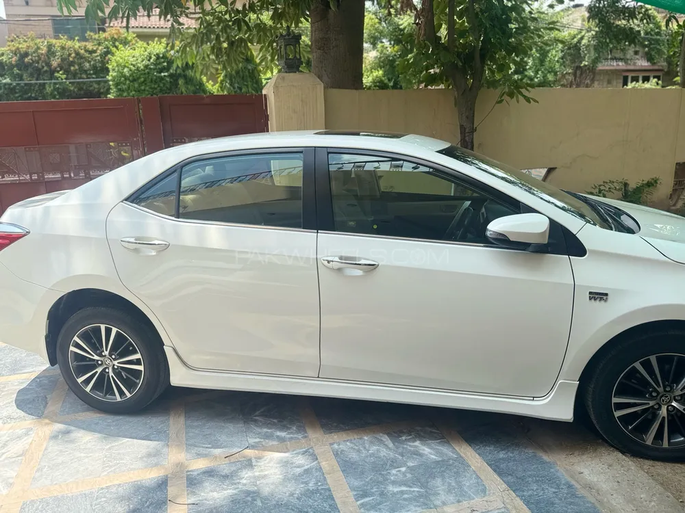 Toyota Corolla 2018 for Sale in Lahore Image-1