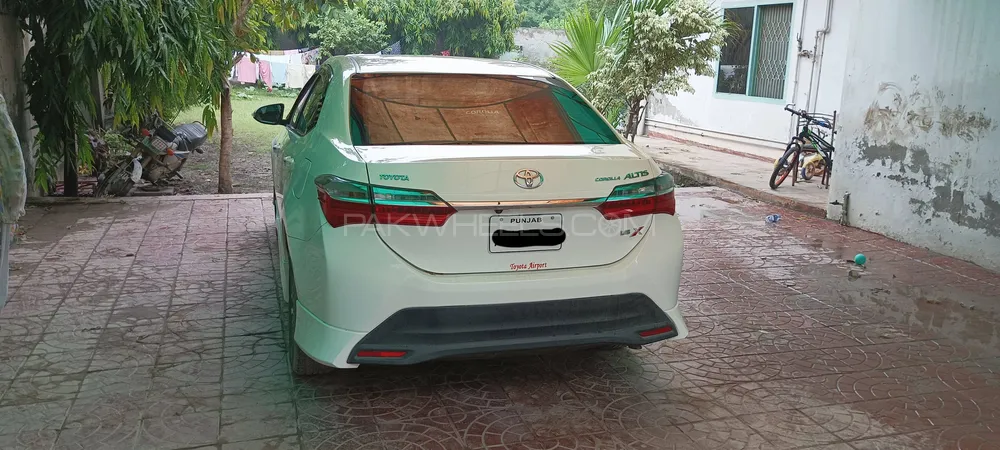 Toyota Corolla 2022 for Sale in Lahore Image-1