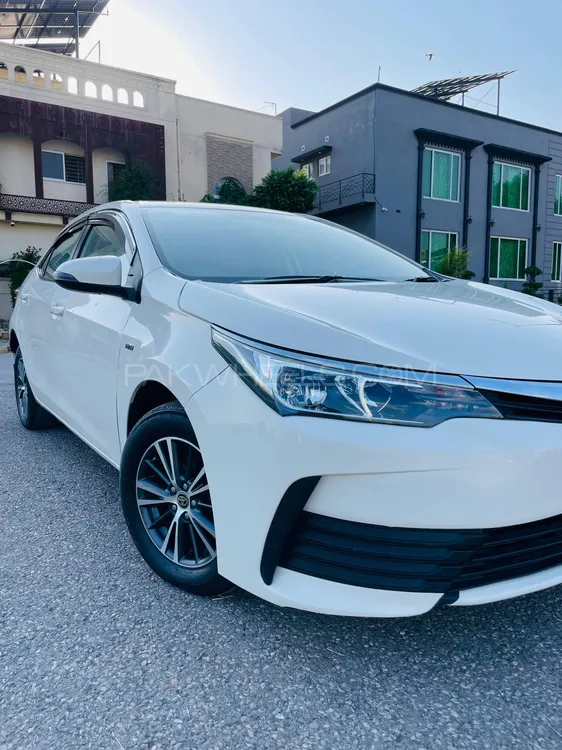 Toyota Corolla 2017 for Sale in Islamabad Image-1