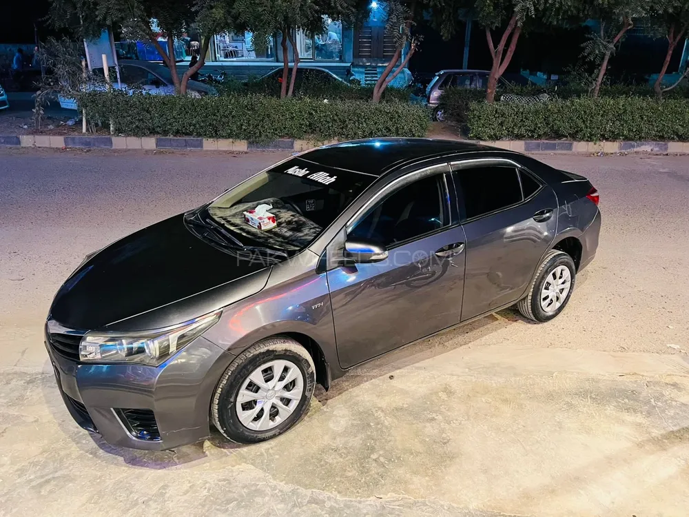 Toyota Corolla 2017 for Sale in Karachi Image-1