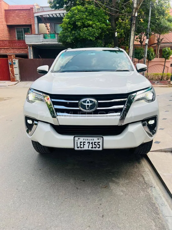 Toyota Fortuner 2018 for Sale in Lahore Image-1