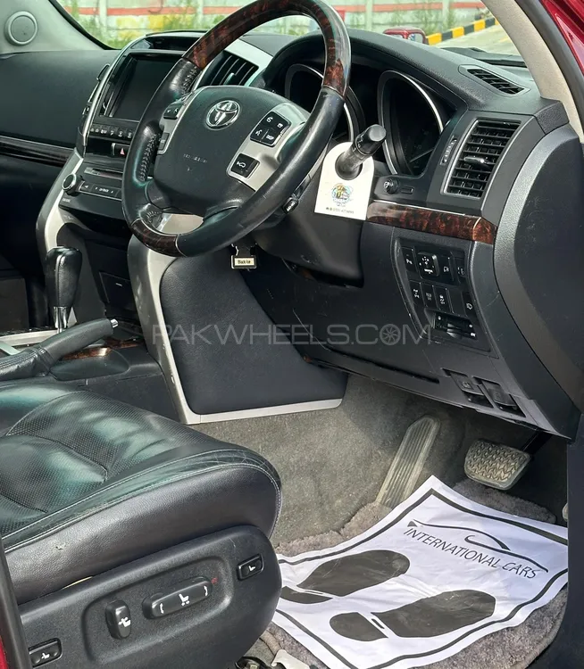 ٹویوٹا لینڈ کروزر 2014 for Sale in اسلام آباد ٹویوٹا لینڈ کروزر 2014 for Sale in اسلام آباد Image-7
