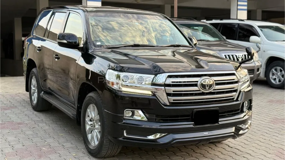 Toyota Land Cruiser 2017 for Sale in Islamabad Image-1