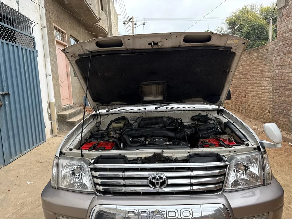 Toyota Prado 2001 for Sale in Okara Image-1