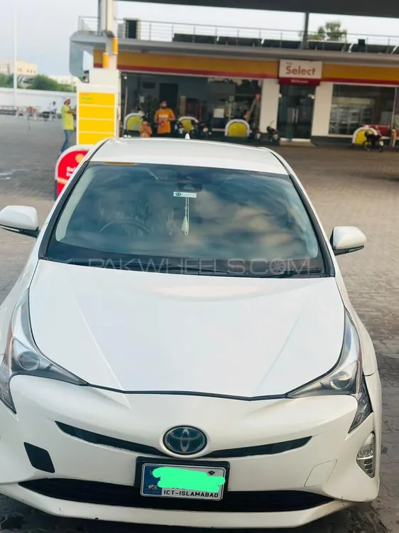 Toyota Prius 2016 for Sale in Sialkot Image-1