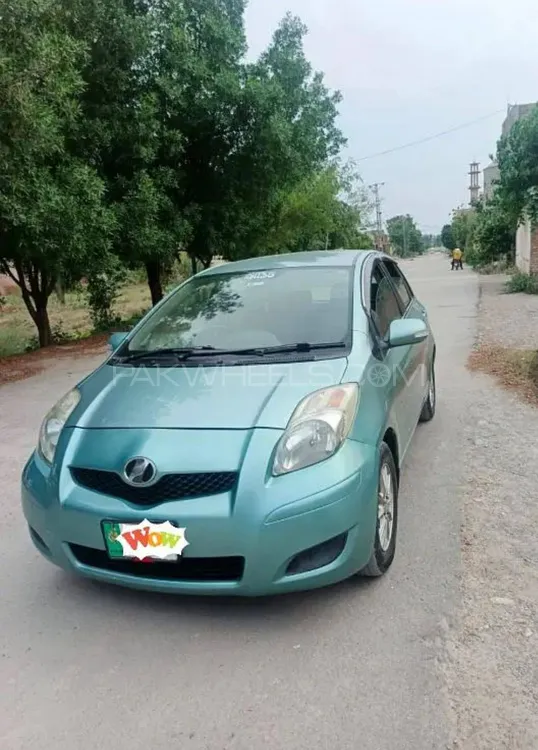 Toyota Vitz 2013 for Sale in Gujrat Image-1
