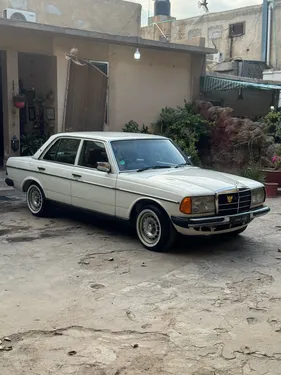 Mercedes Benz E Class 300 D  1982