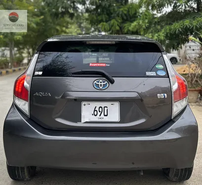 Toyota Aqua S 2015