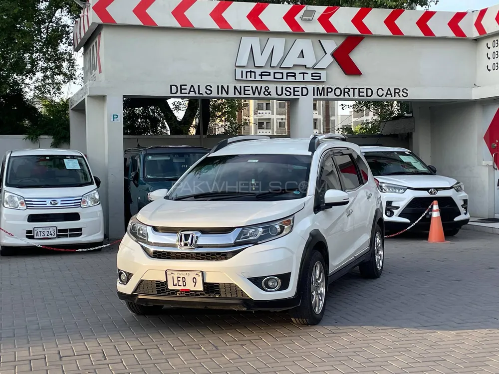 Honda BR-V 2017 for Sale in Lahore Image-1