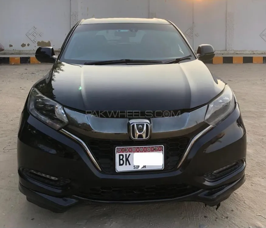 Honda Vezel 2016 for Sale in Karachi Image-1