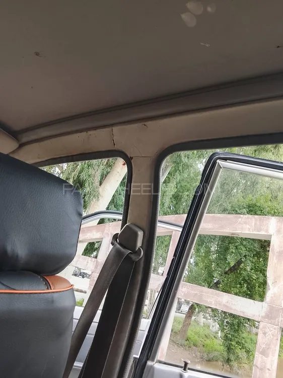 Suzuki Mehran 2005 for Sale in Lahore Suzuki Mehran 2005 for Sale in Lahore Image-7