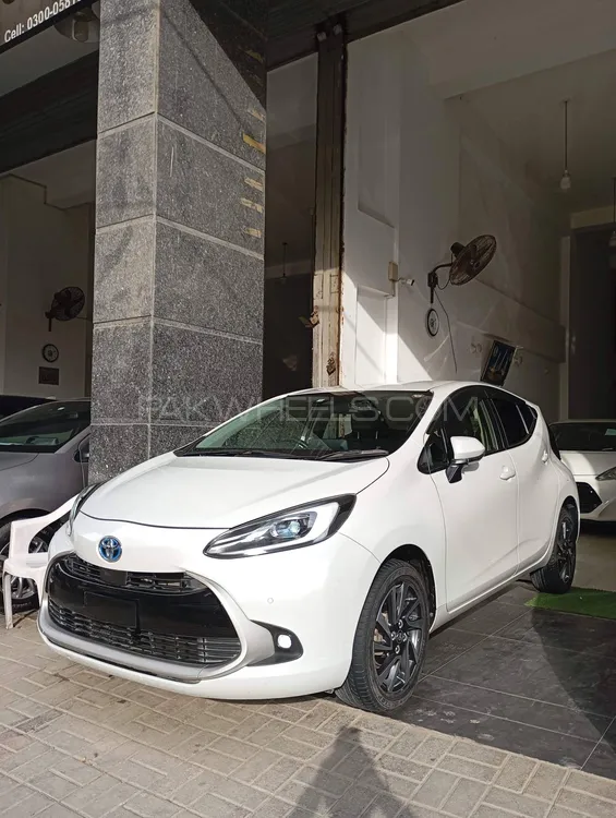 Toyota Aqua 2021 for Sale in Karachi Image-1