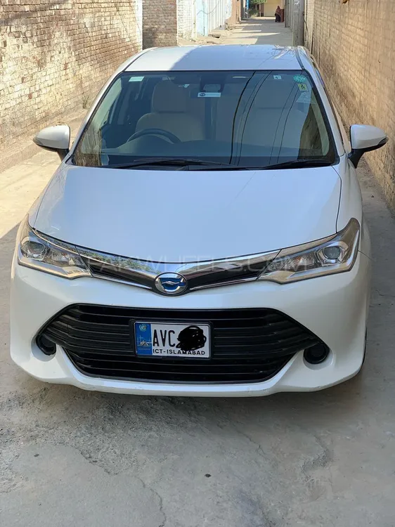 Toyota Corolla Axio 2017 for Sale in Peshawar Image-1