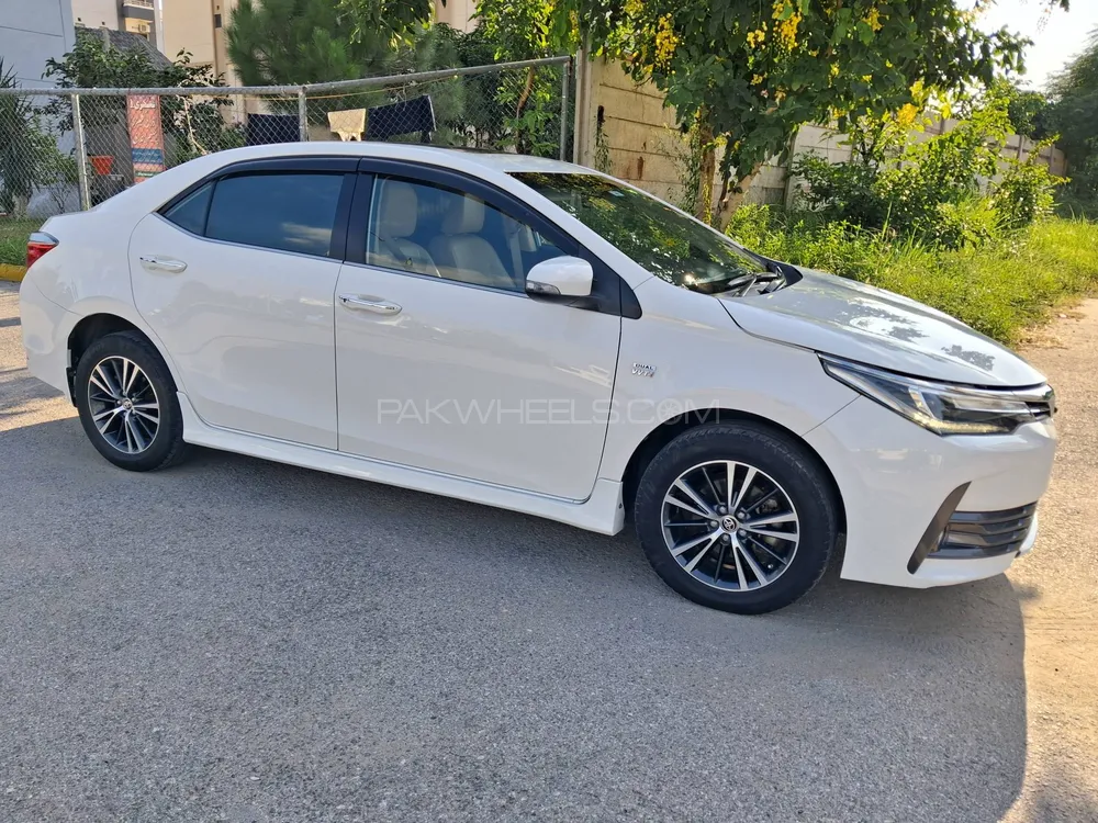 Toyota Corolla 2019 for Sale in Islamabad Image-1