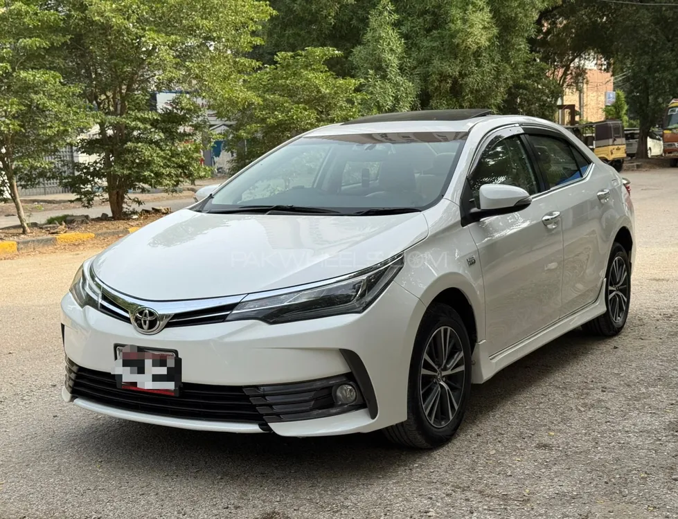 Toyota Corolla 2020 for Sale in Karachi Image-1