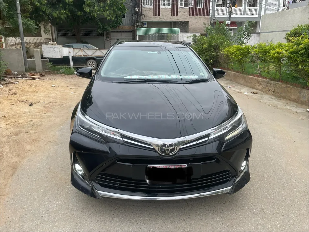 Toyota Corolla 2021 for Sale in Karachi Image-1