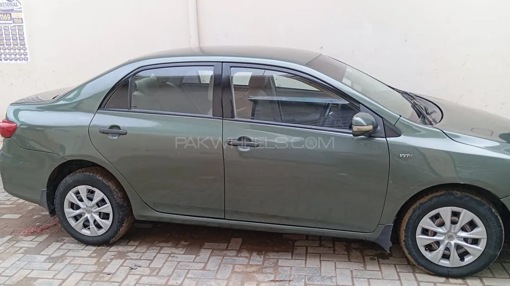 Toyota Corolla 2012 for Sale in Lahore Image-1