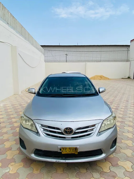 Toyota Corolla 2013 for Sale in Karachi Image-1
