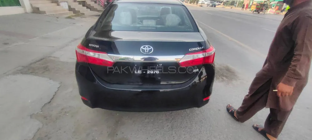 Toyota Corolla 2016 for Sale in Sargodha Image-1