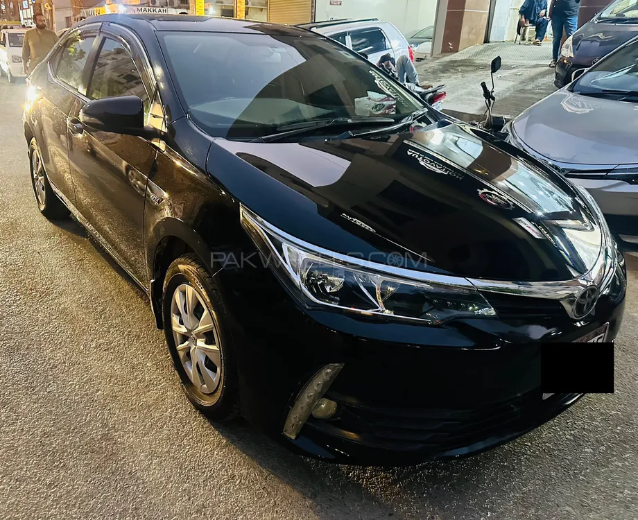 Toyota Corolla 2018 for Sale in Karachi Image-1