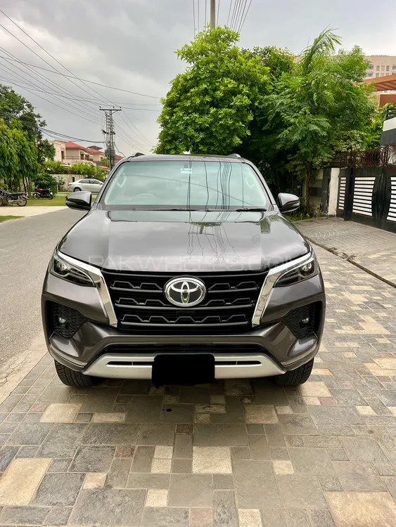 Toyota Fortuner 2021 for Sale in Lahore Image-1